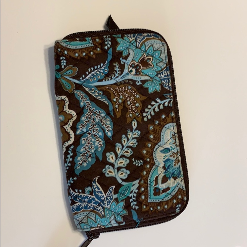 Vera Bradley zip around wallet